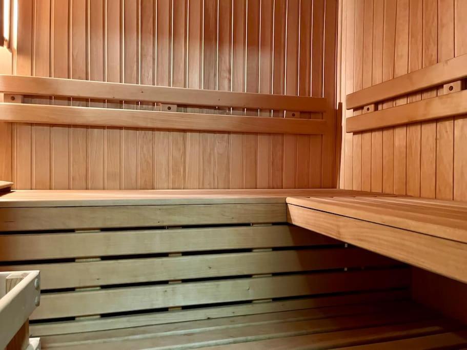 Appartamento Apartmán s terasou u lázeňské kolonády Poděbrady Esterno foto